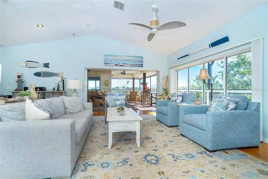 5 Pointe Way Placida FL 33946