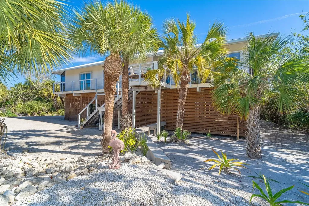 5 Pointe Way Placida FL 33946