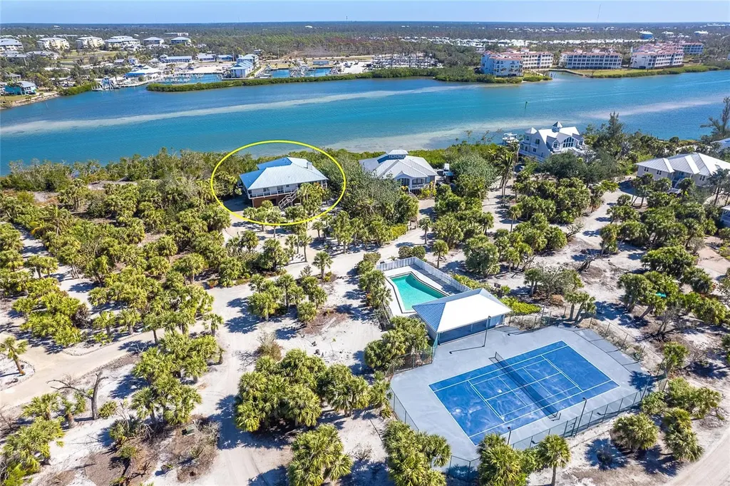 5 Pointe Way Placida FL 33946