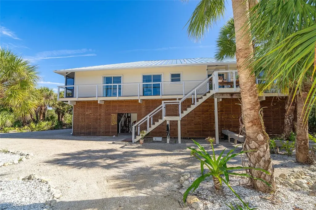 5 Pointe Way Placida FL 33946