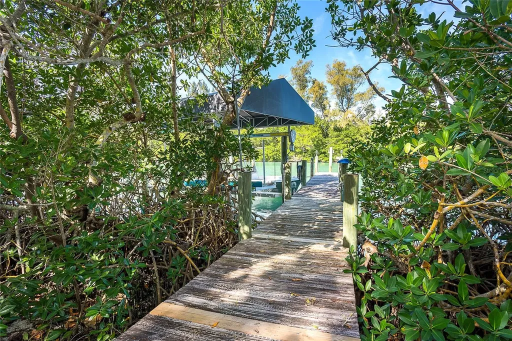 5 Pointe Way Placida FL 33946