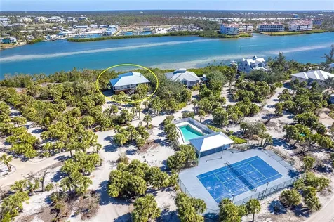 5 Pointe Way Placida FL 33946
