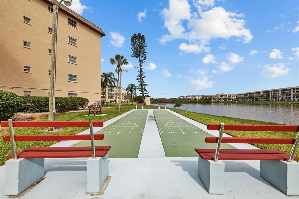 4126 Heron Way Bradenton FL 34205