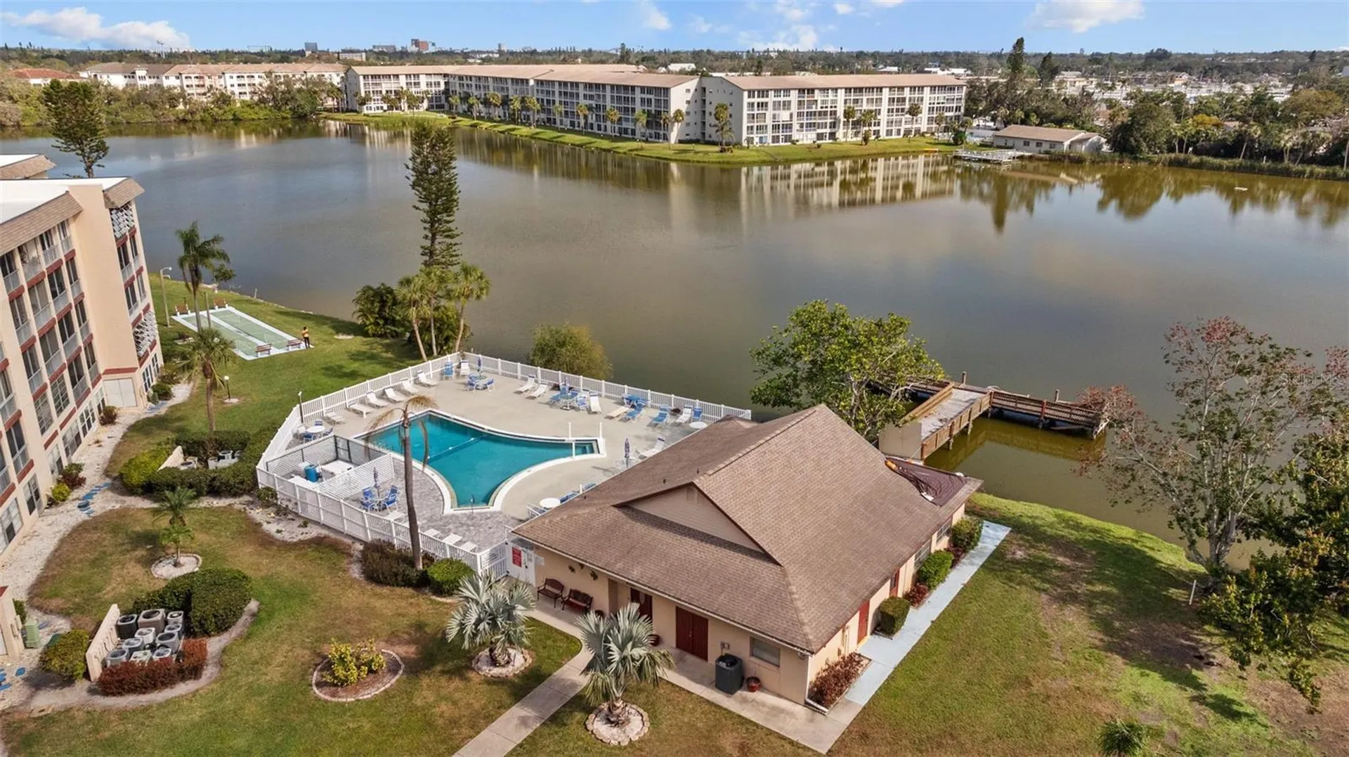 4126 Heron Way Bradenton FL 34205