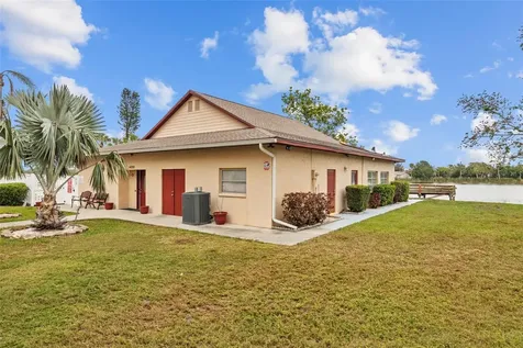 4126 Heron Way Bradenton FL 34205