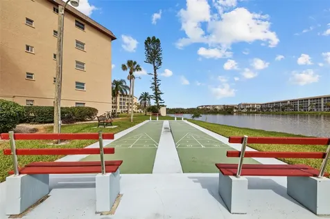 4126 Heron Way Bradenton FL 34205