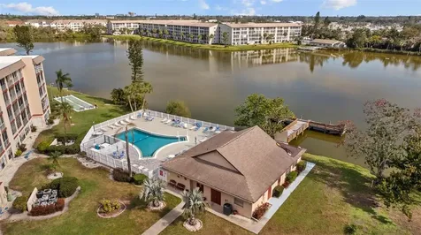 4126 Heron Way Bradenton FL 34205