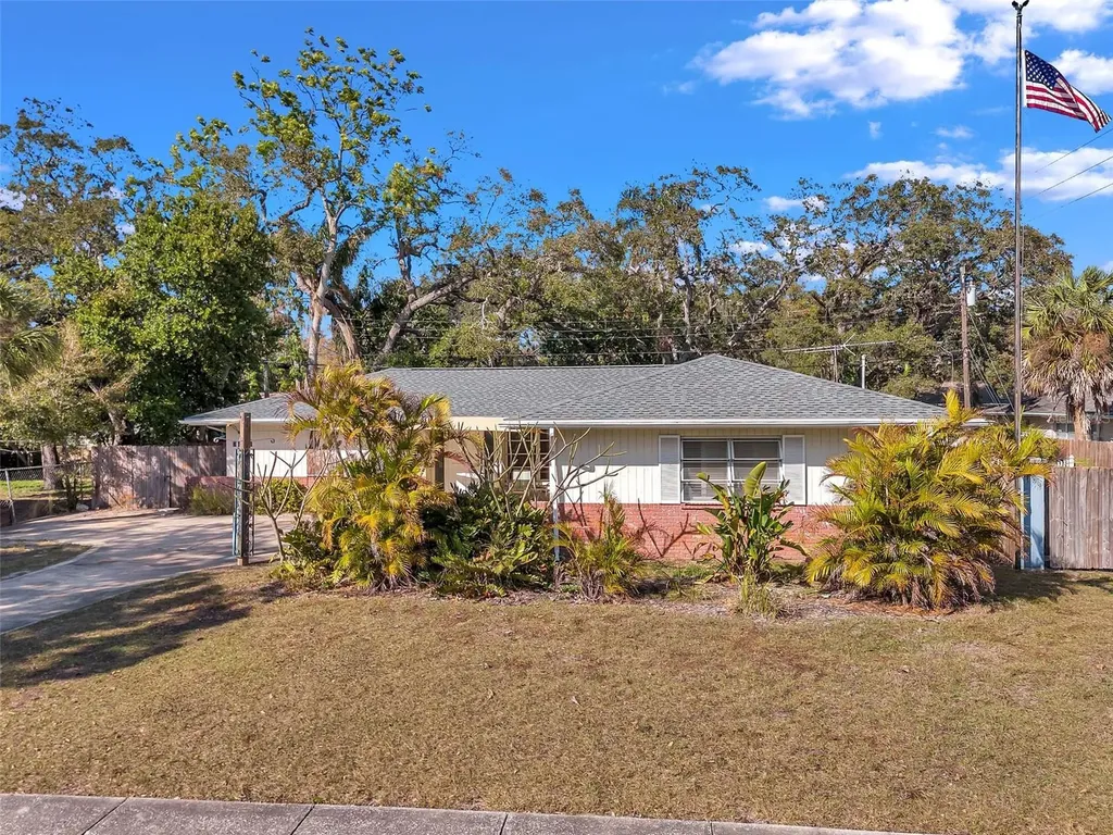 1276 Bermuda Street Clearwater FL 33755