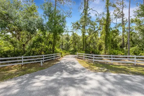14018 Pine Woods Lane E Sarasota FL 34240