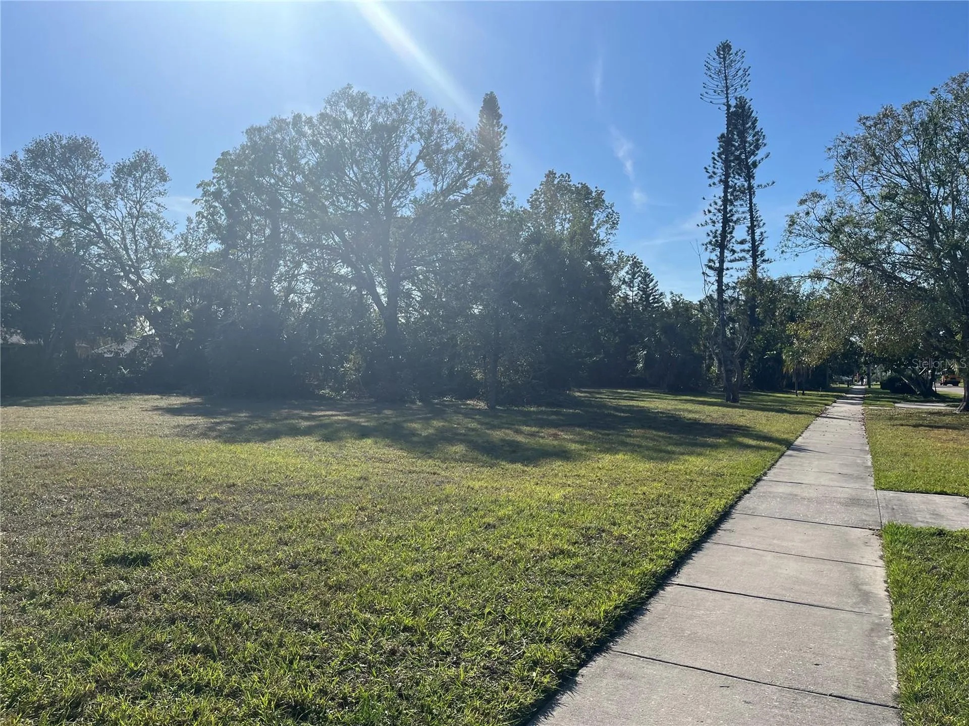 2470 Ringling Boulevard Sarasota FL 34237