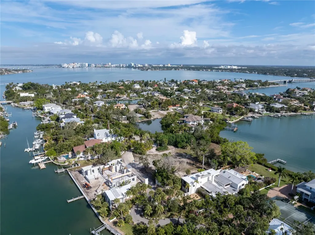 3821 Flamingo Avenue Sarasota FL 34242