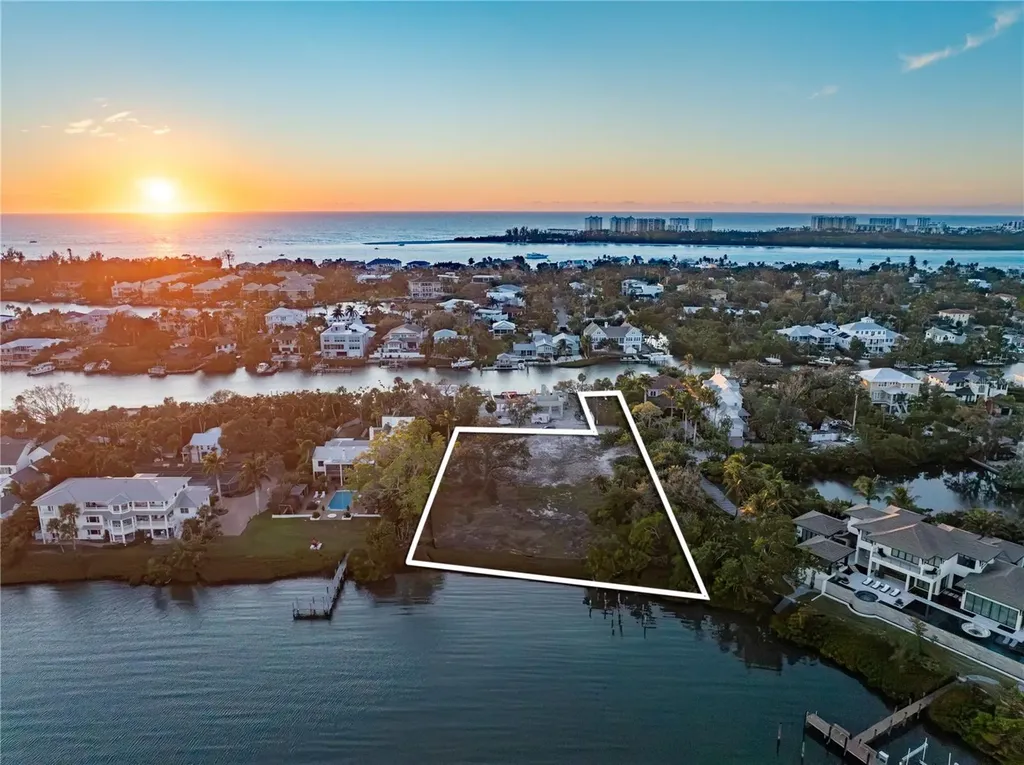 3821 Flamingo Avenue Sarasota FL 34242