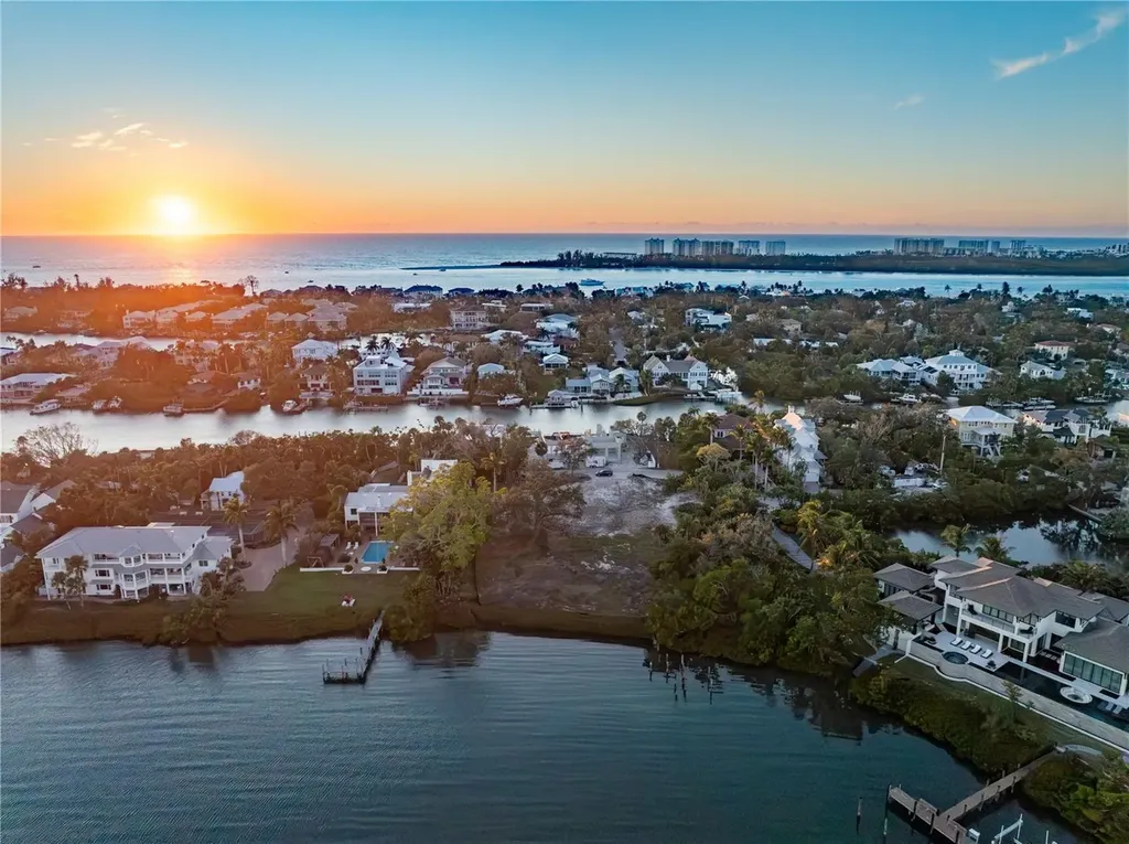 3821 Flamingo Avenue Sarasota FL 34242