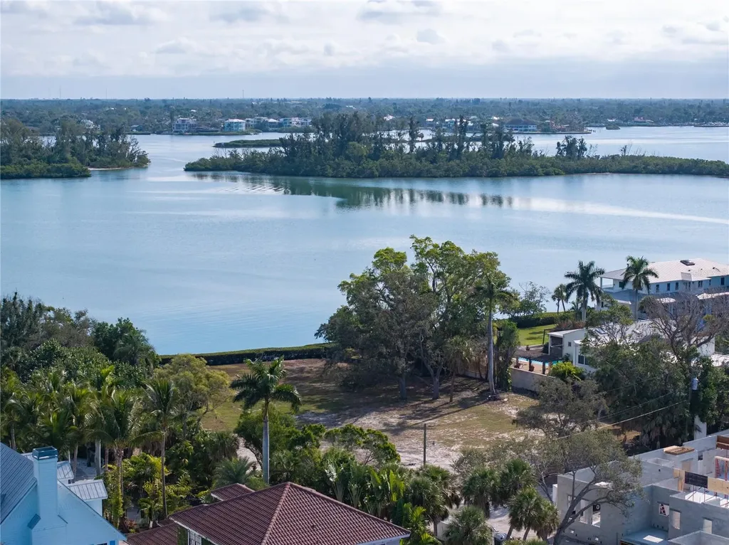 3821 Flamingo Avenue Sarasota FL 34242