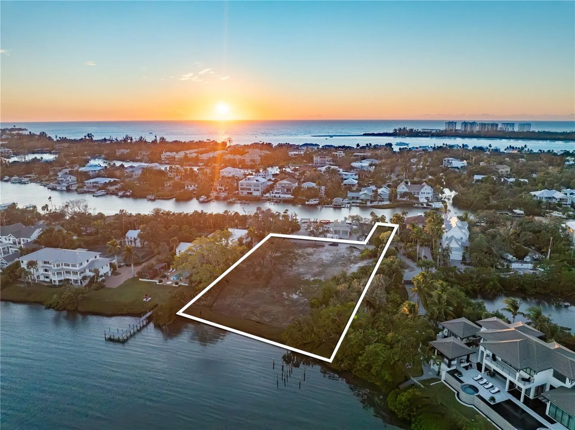 3821 Flamingo Avenue Sarasota FL 34242
