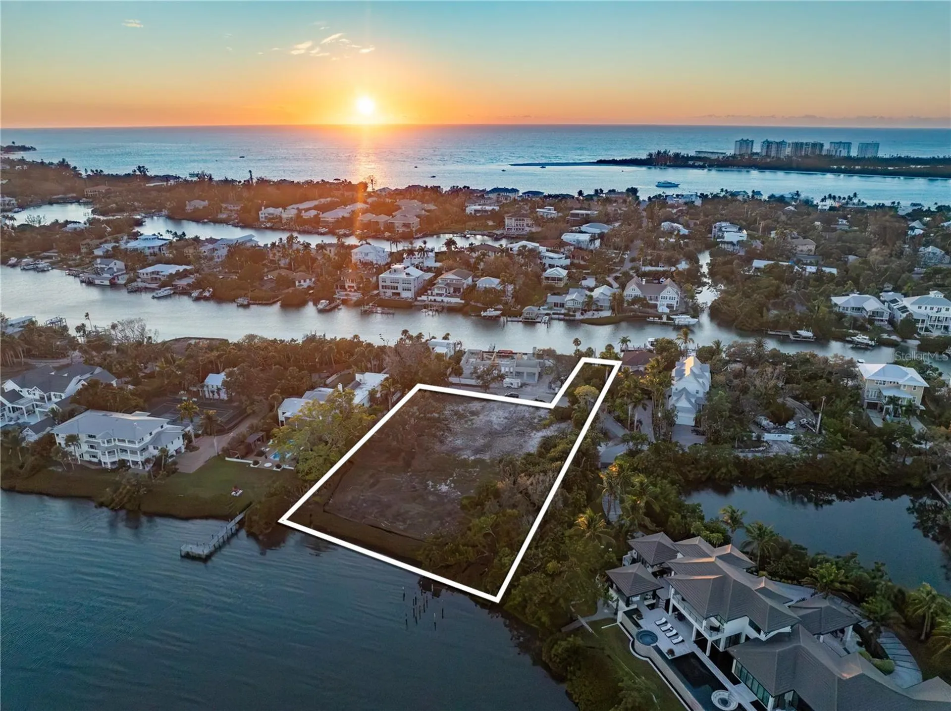 3821 Flamingo Avenue Sarasota FL 34242