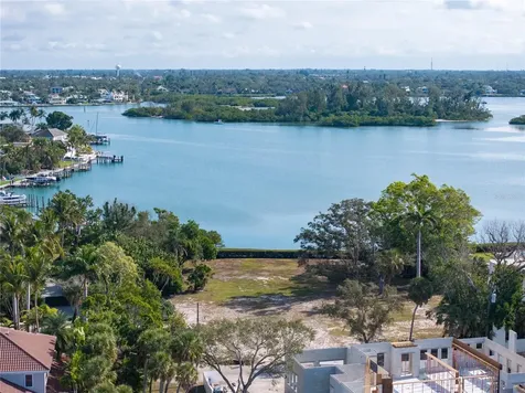 3821 Flamingo Avenue Sarasota FL 34242
