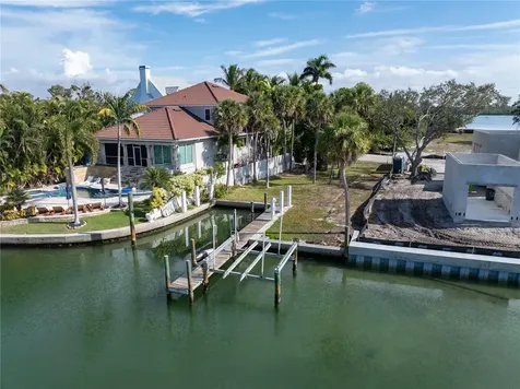 3821 Flamingo Avenue Sarasota FL 34242