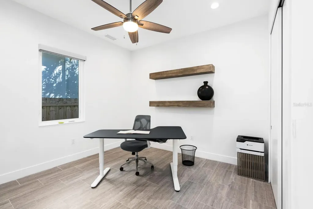 2254 Hawthorne Street Sarasota FL 34239
