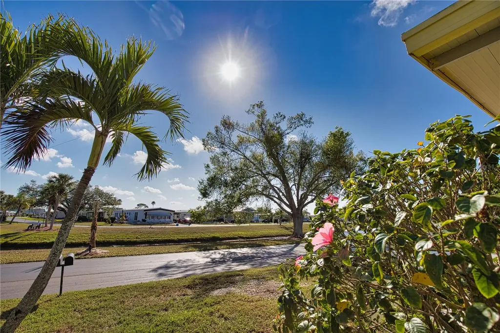 204 La Costa North Port FL 34287