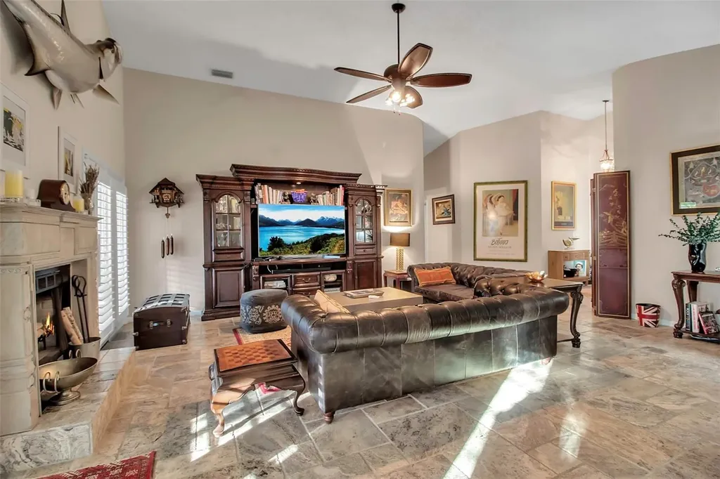 5232 White Sand Circle NE St Petersburg FL 33703