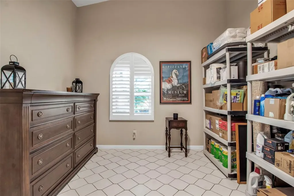 5232 White Sand Circle NE St Petersburg FL 33703