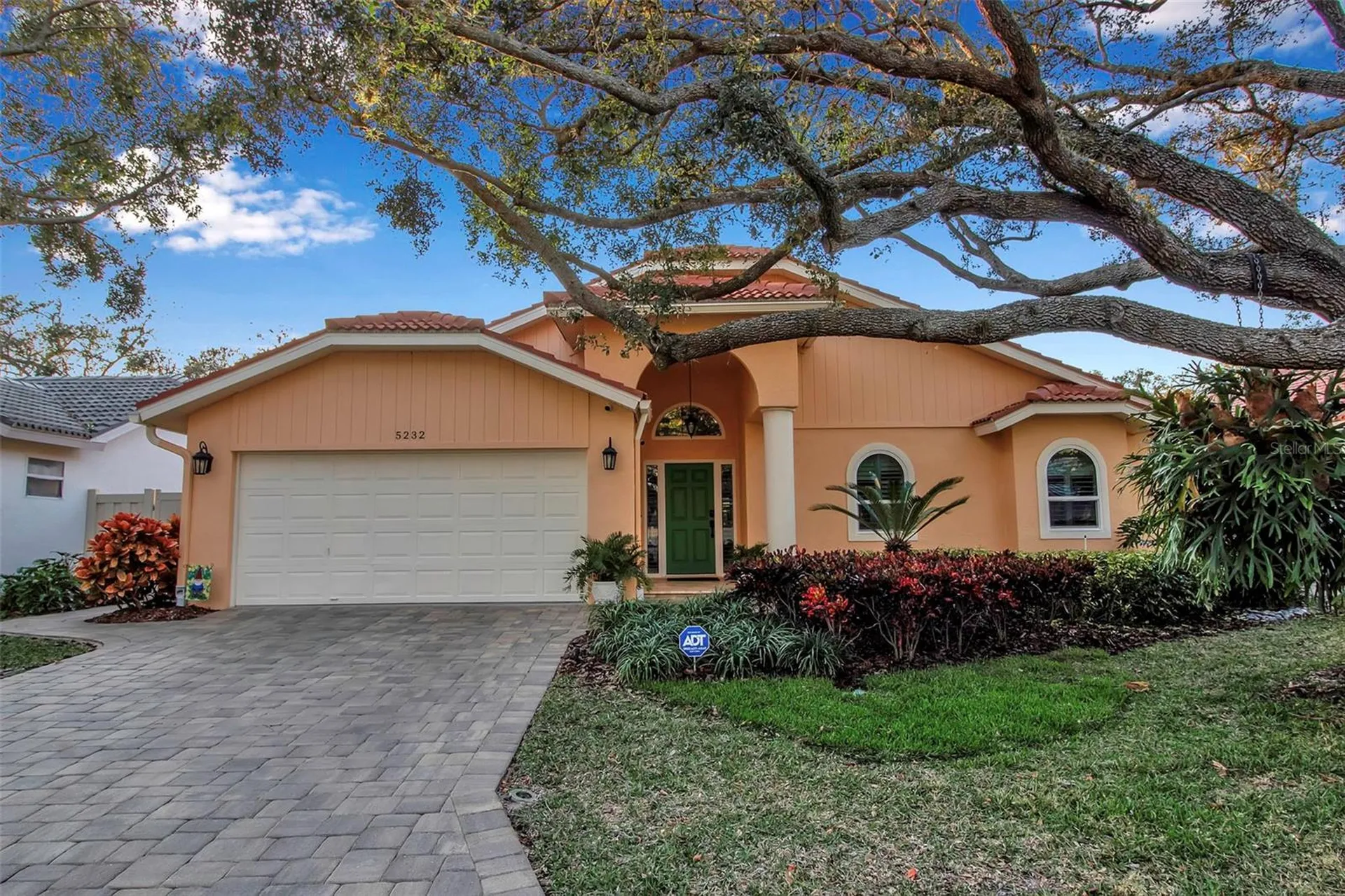 5232 White Sand Circle NE St Petersburg FL 33703