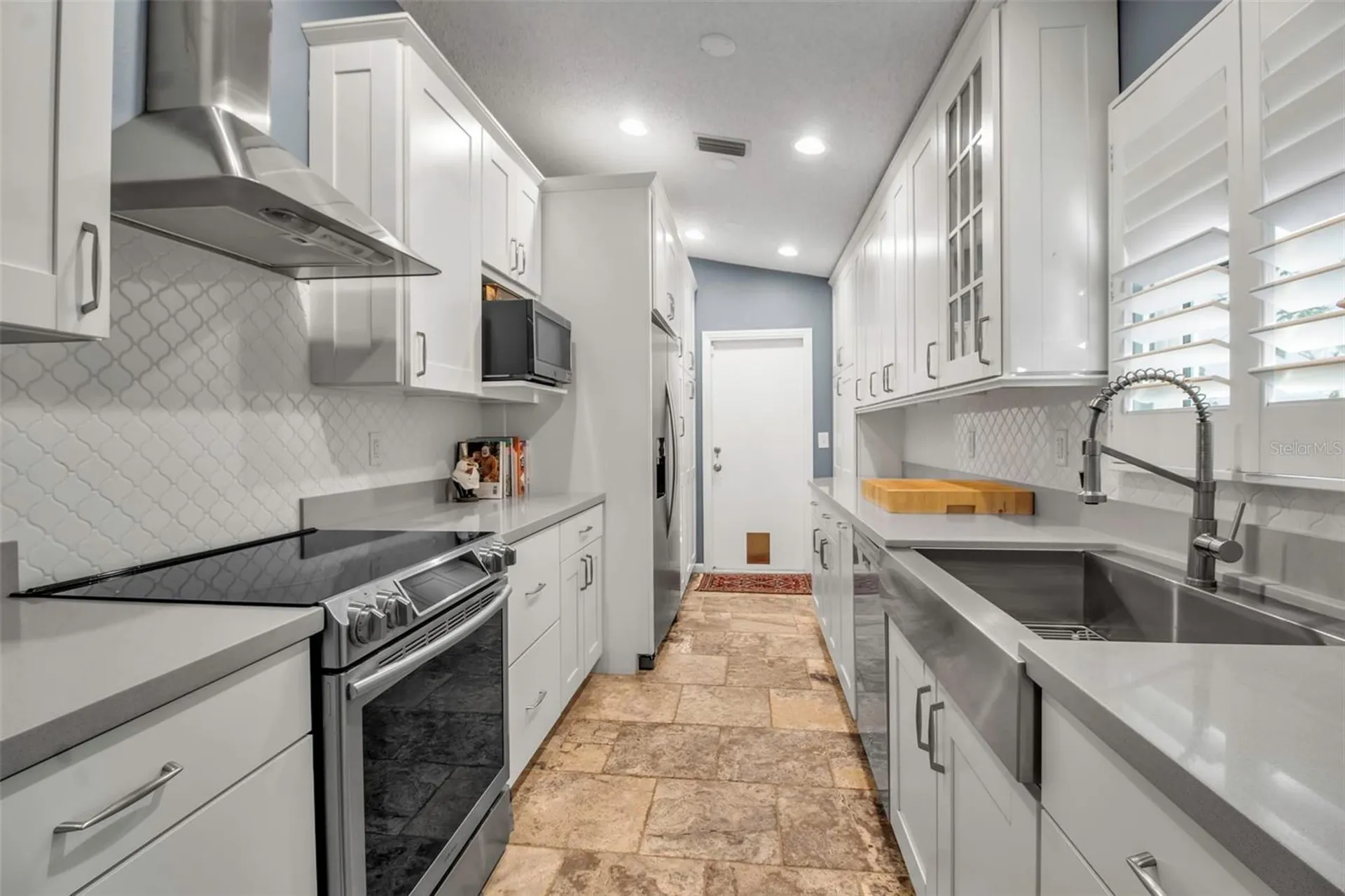 5232 White Sand Circle NE St Petersburg FL 33703