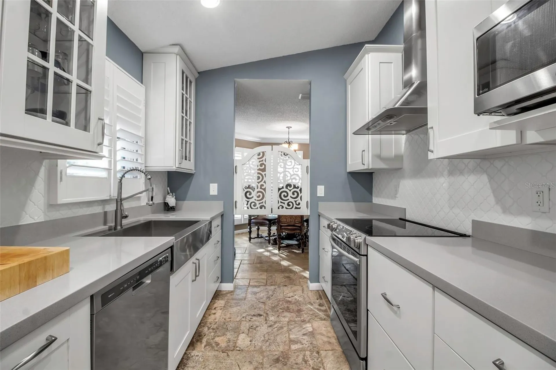 5232 White Sand Circle NE St Petersburg FL 33703