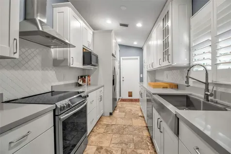 5232 White Sand Circle NE St Petersburg FL 33703