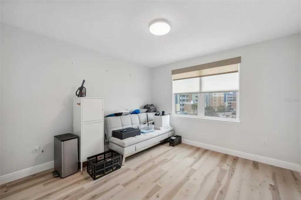 960 Starkey Road Largo FL 33771