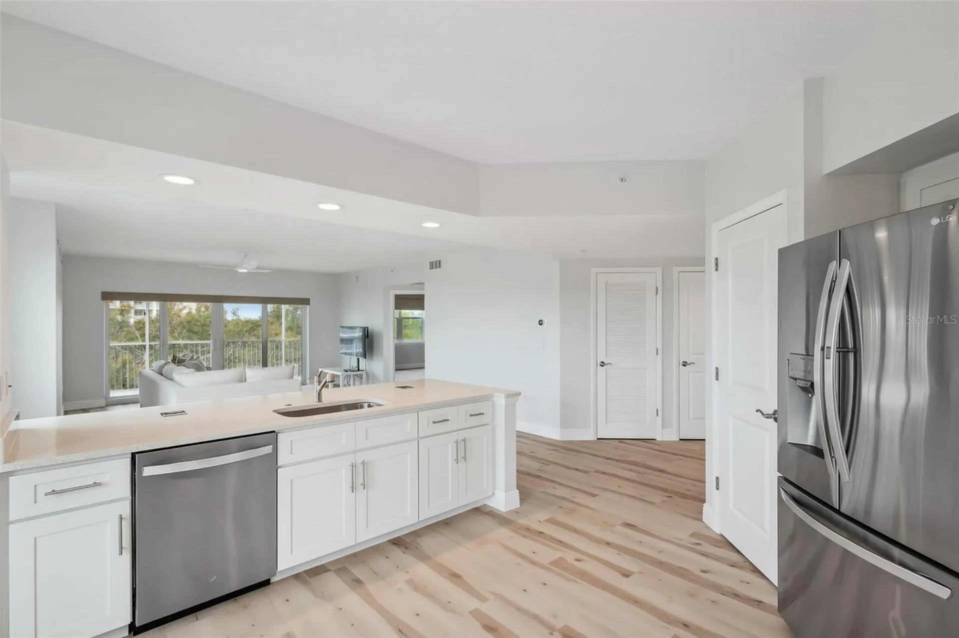 960 Starkey Road Largo FL 33771