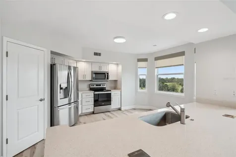 960 Starkey Road Largo FL 33771