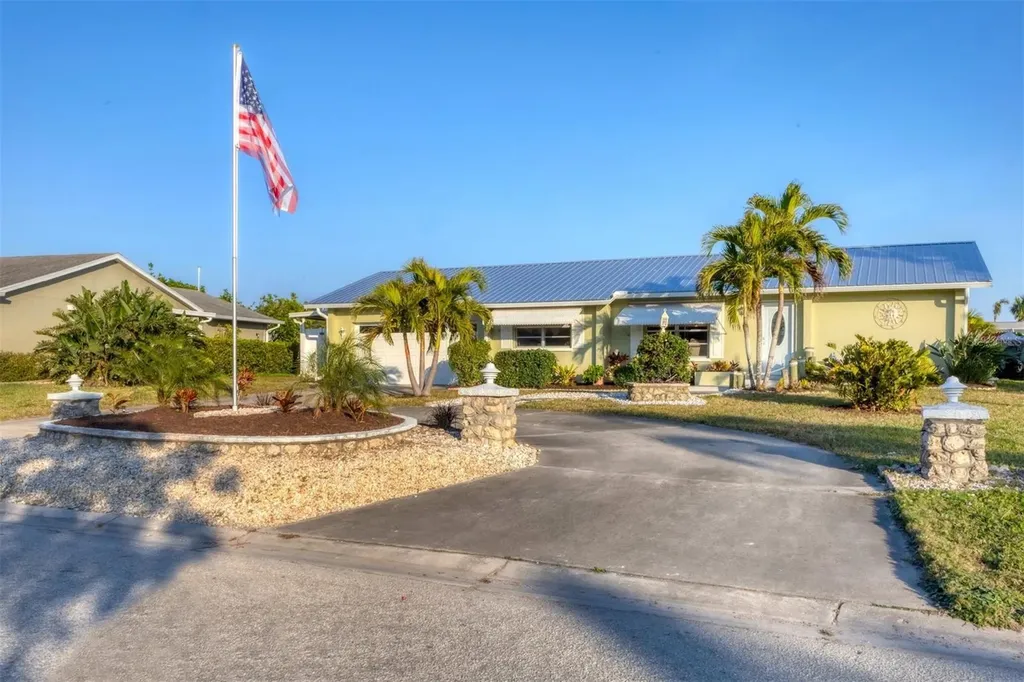 4607 Mangrove Point Road Bradenton FL 34210