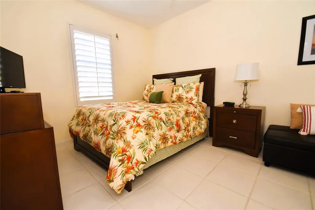 7624 Bergamo Avenue Sarasota FL 34238