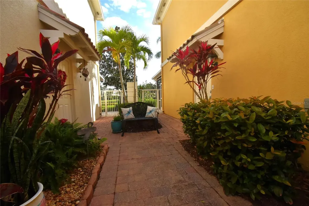 7624 Bergamo Avenue Sarasota FL 34238