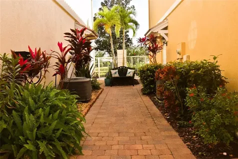 7624 Bergamo Avenue Sarasota FL 34238