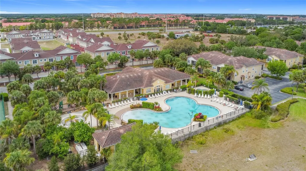 2833 Oakwater Drive Kissimmee FL 34747
