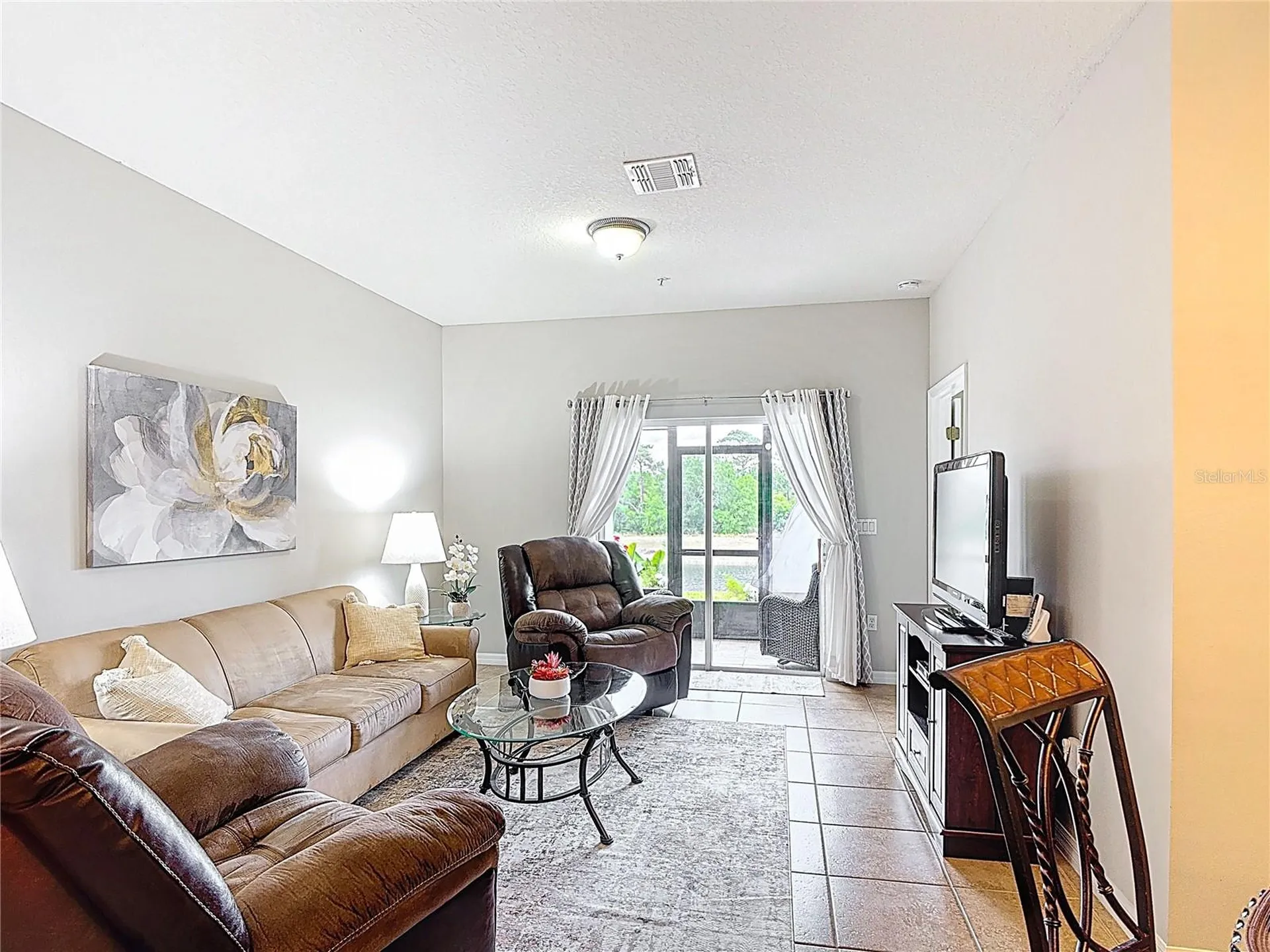 2833 Oakwater Drive Kissimmee FL 34747