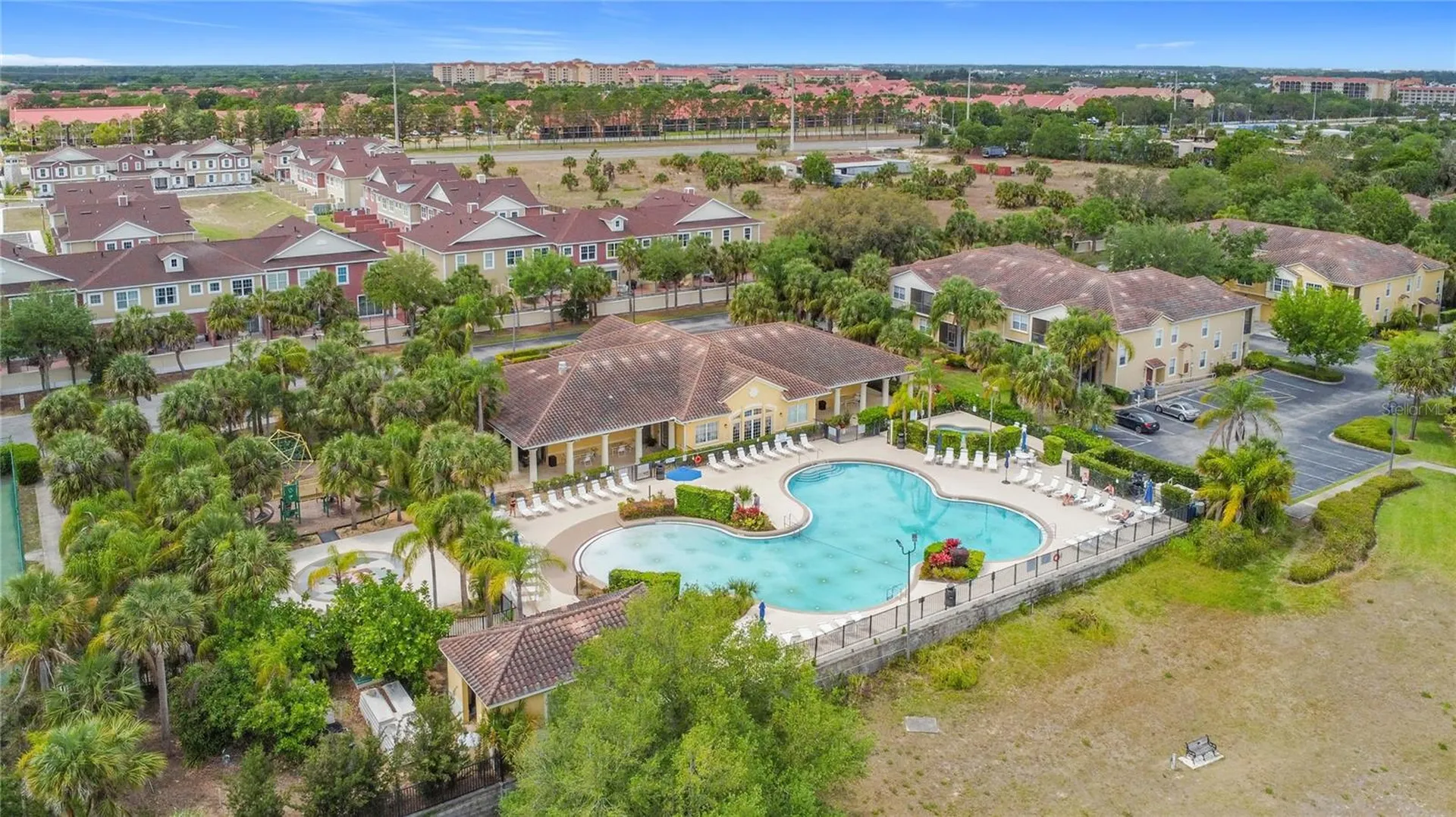 2833 Oakwater Drive Kissimmee FL 34747