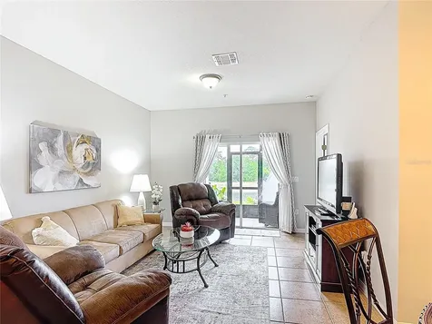 2833 Oakwater Drive Kissimmee FL 34747