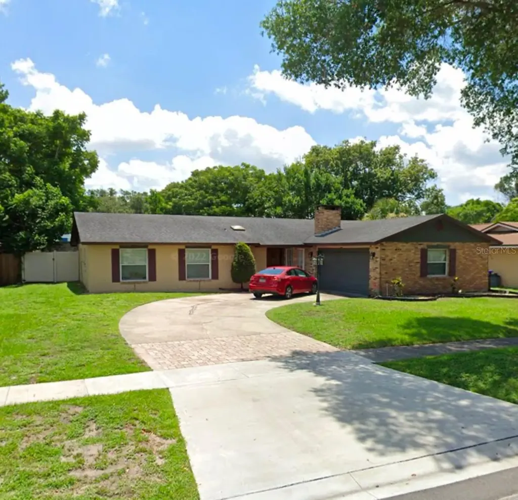 2033 Pickett Avenue Orlando FL 32808