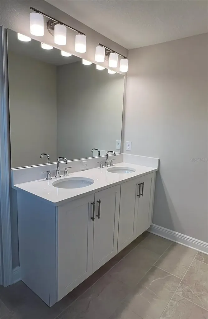3024 W Cass Street Tampa FL 33609