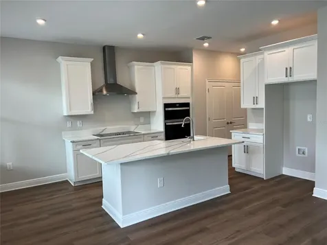 3024 W Cass Street Tampa FL 33609