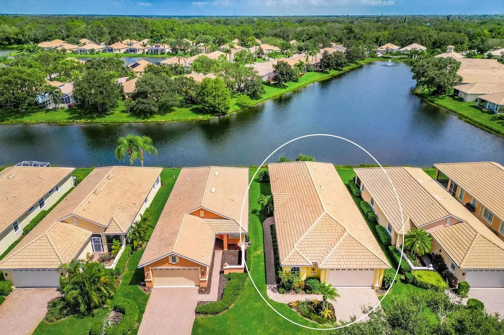 4244 Reflections Parkway Sarasota FL 34233