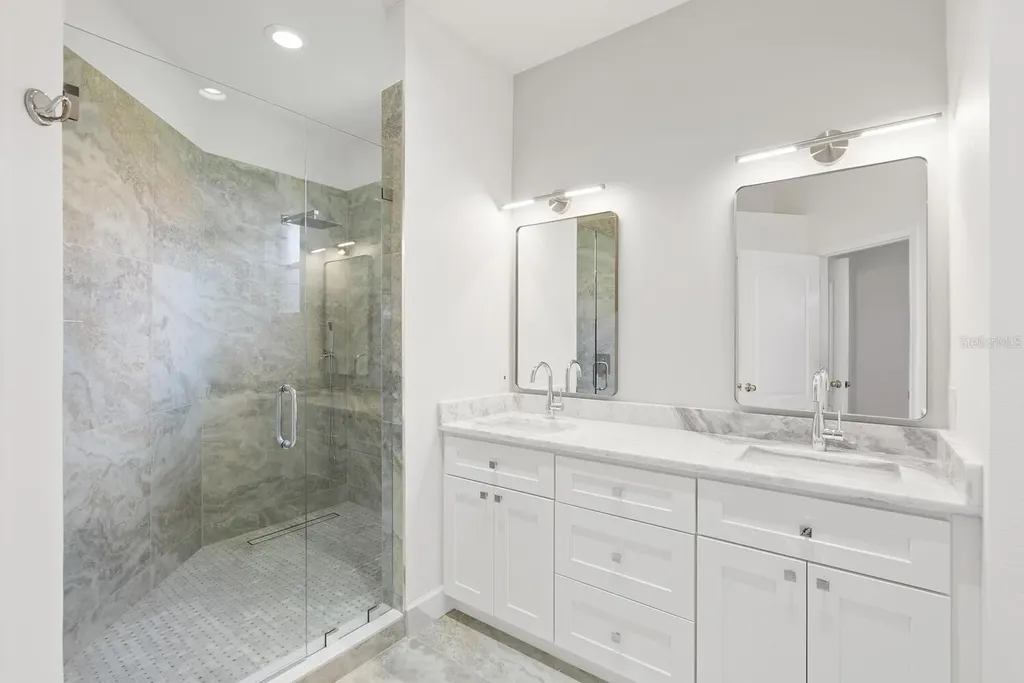 4244 Reflections Parkway Sarasota FL 34233