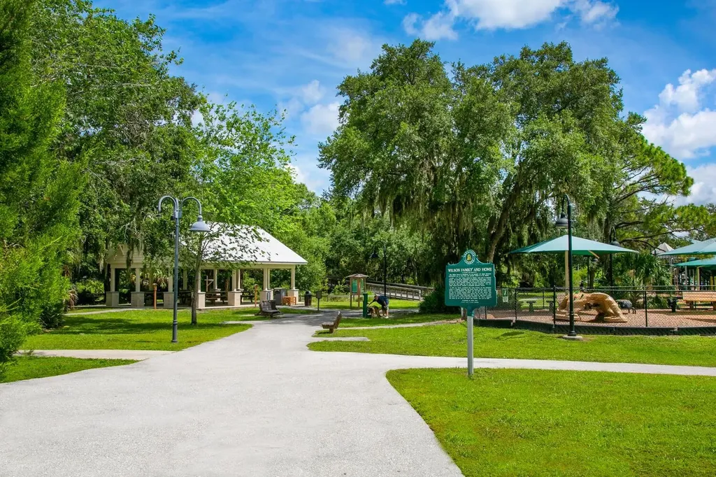 4244 Reflections Parkway Sarasota FL 34233