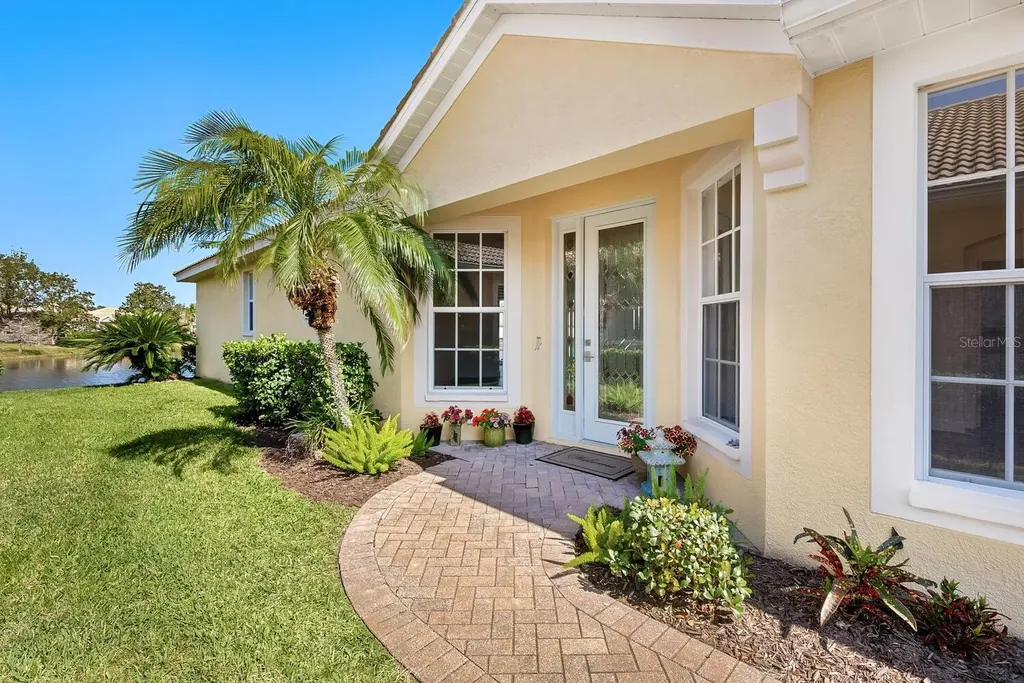 4244 Reflections Parkway Sarasota FL 34233