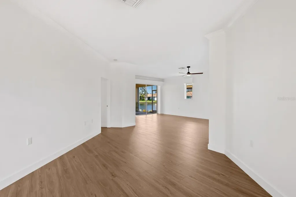 4244 Reflections Parkway Sarasota FL 34233