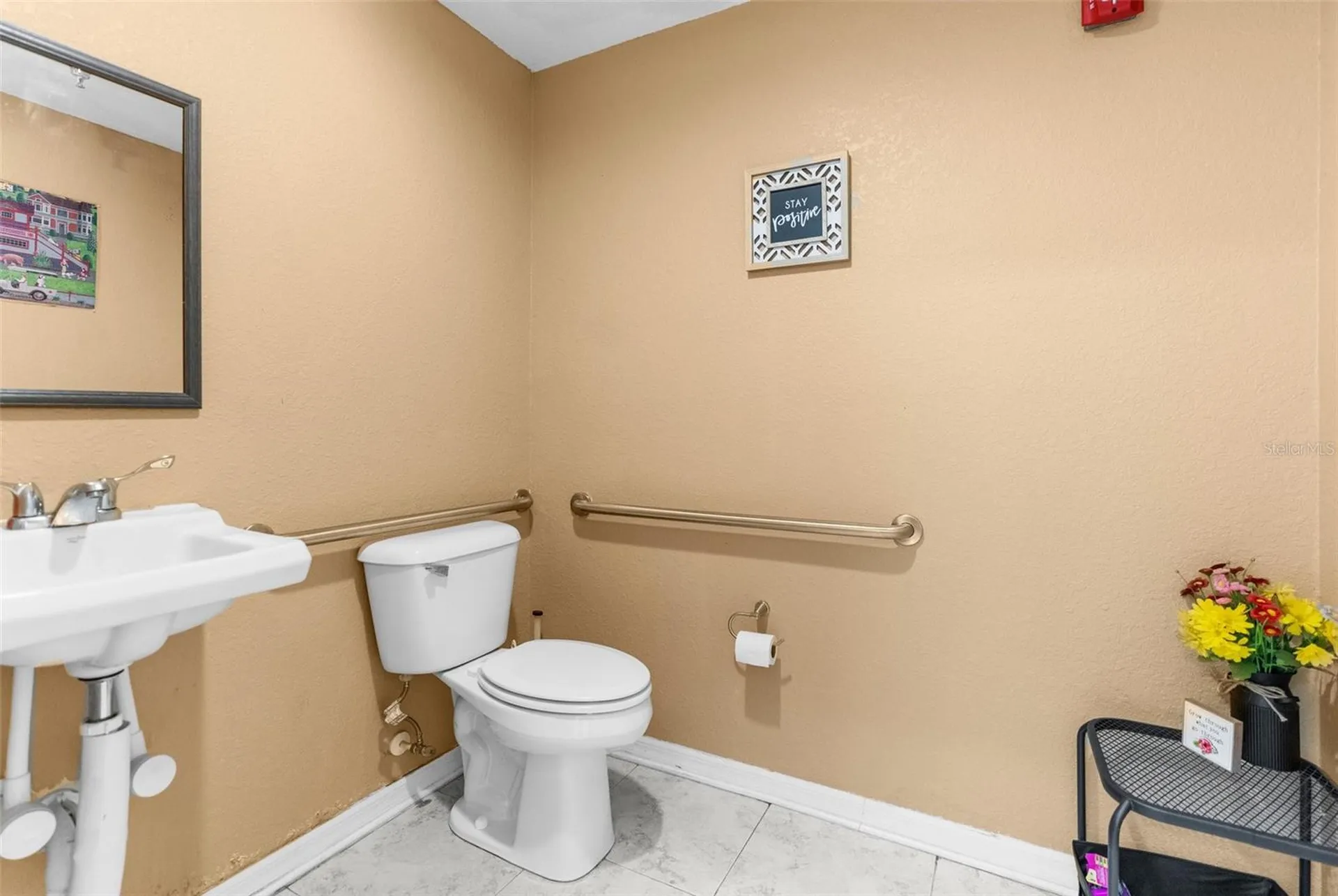 7044 Commercial Way Weeki Wachee FL 34613